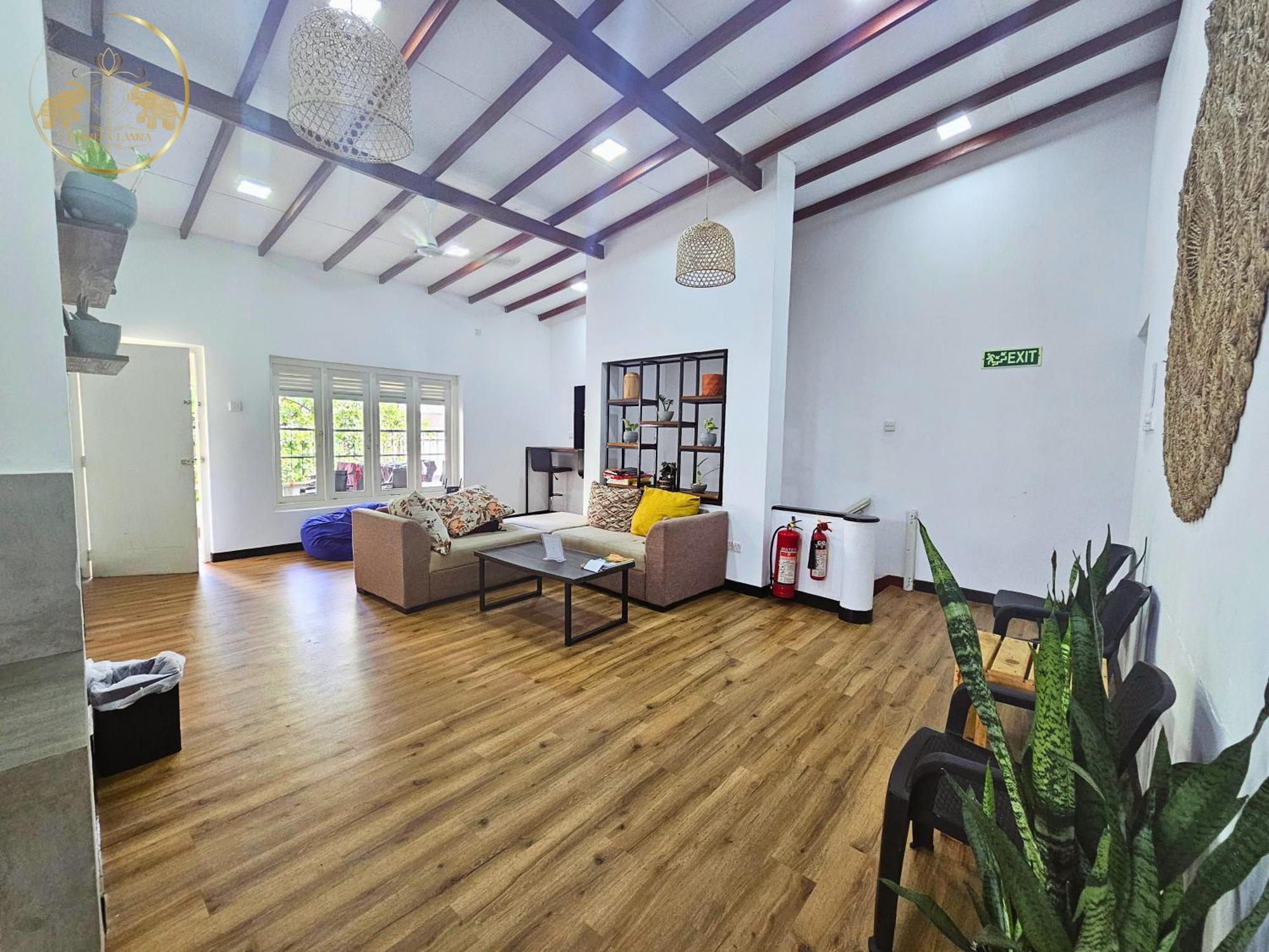Galle Face Terrace Hostel By Tourlux Colombo Extérieur photo